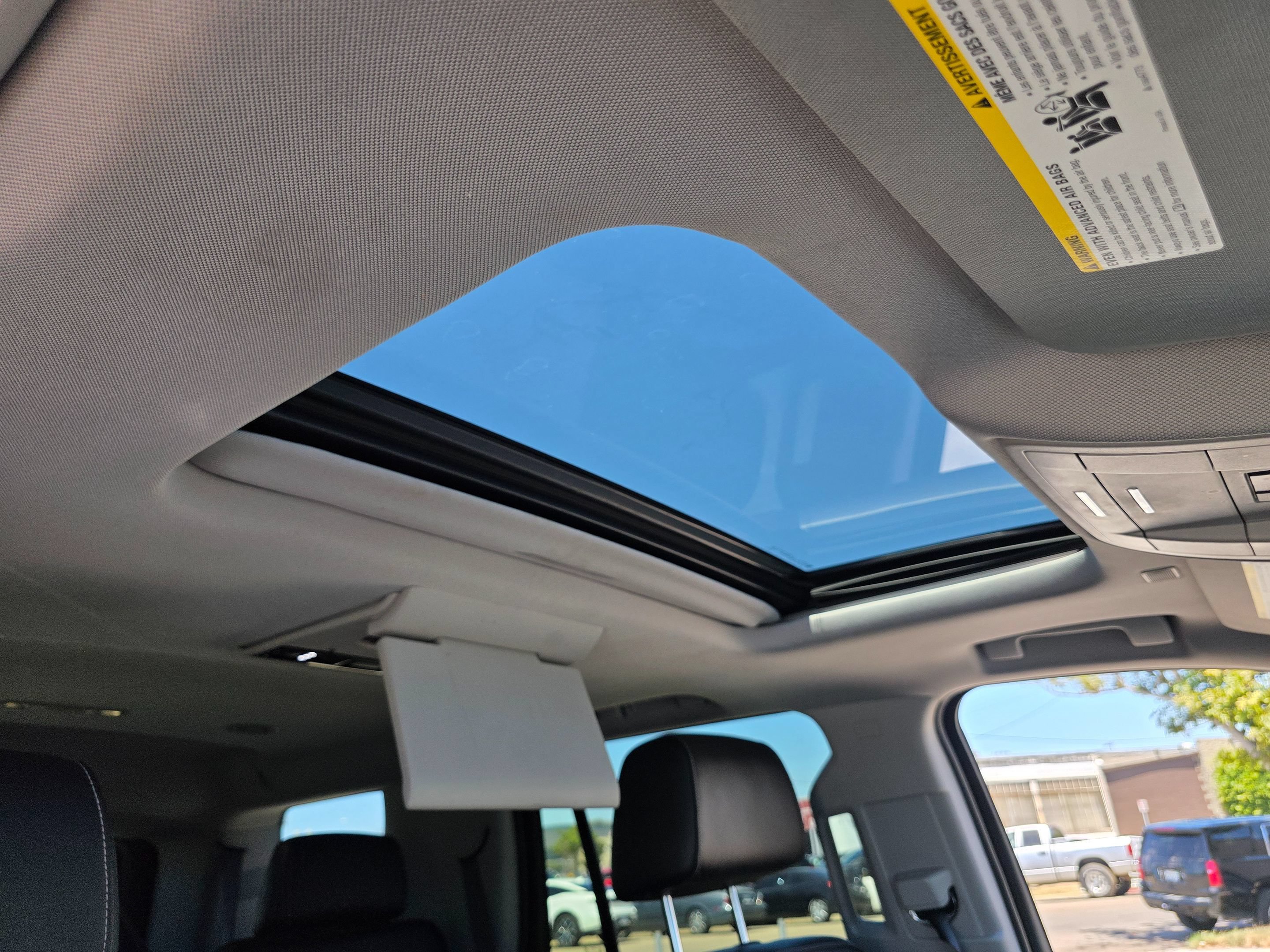 Used 2018 GMC Yukon SLT w/ Open Road Package RWD image 14