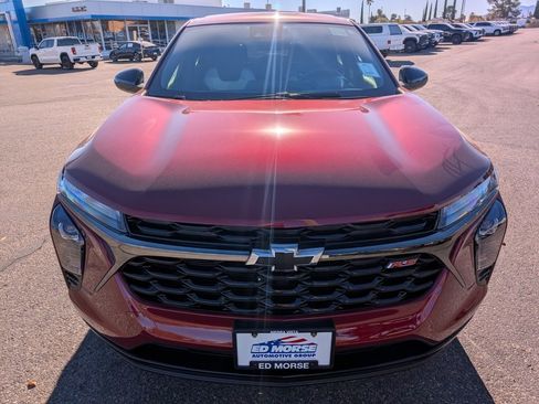 Used 2024 Chevrolet Trax RS w/ Driver Confidence Package image 8