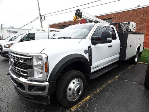 Used 2024 Ford F550 4x4 SuperCab Super Duty image 3