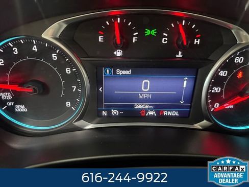 Used 2020 Chevrolet Equinox LT w/ Driver Convenience Package FWD image 2