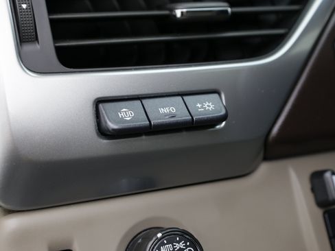 Used 2019 Chevrolet Tahoe Premier RWD image 24