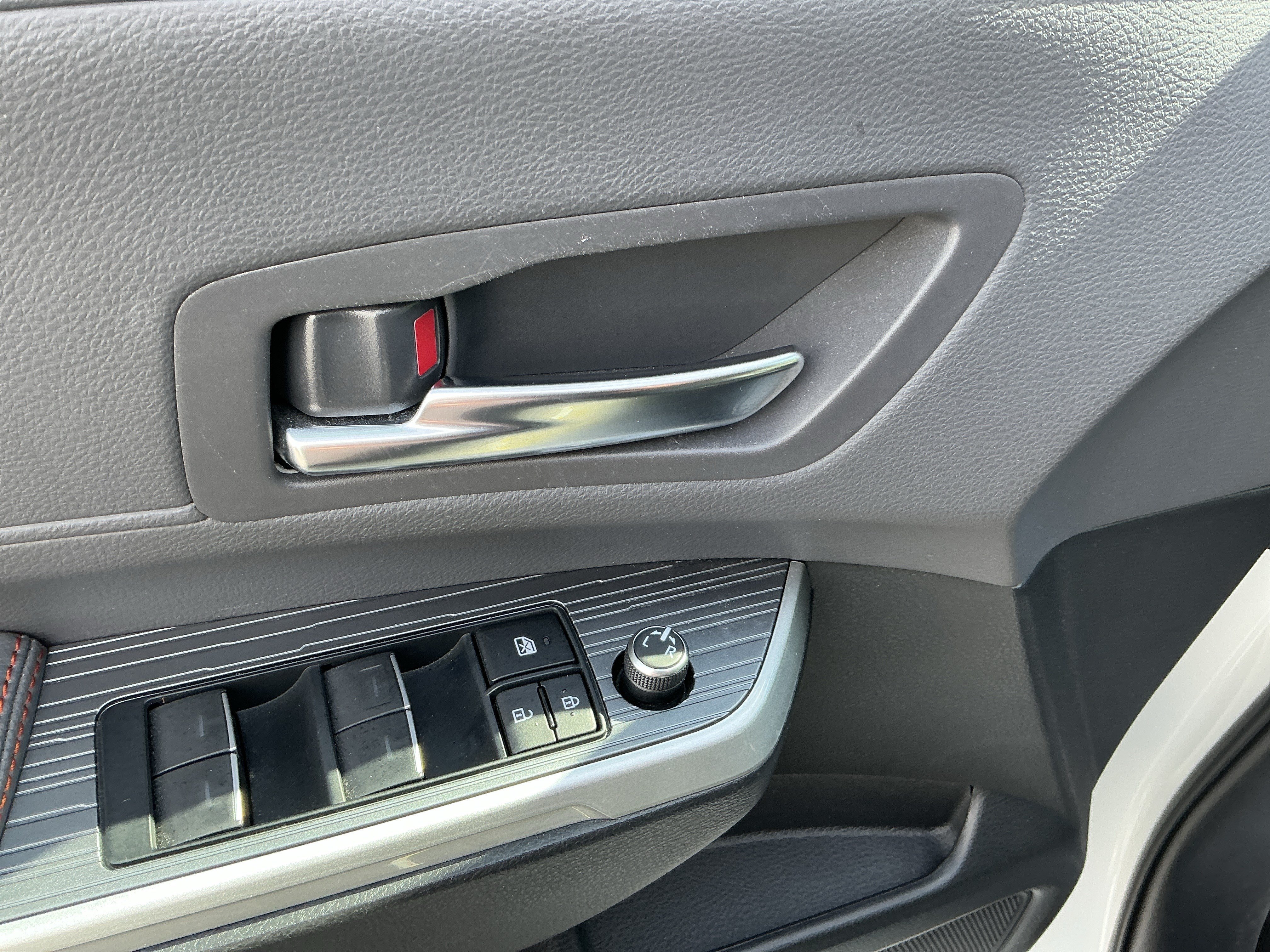 Used 2022 Toyota Sienna XSE w/ XSE Plus Package FWD image 14