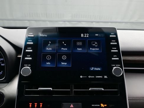 Used 2019 Toyota Avalon XLE image 19