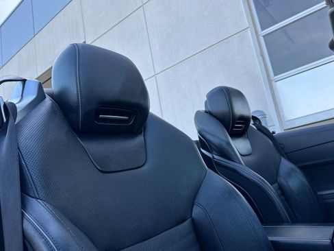 Used 2014 Mercedes-Benz SL 550 image 16