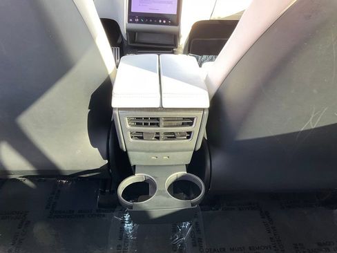 Used 2019 Tesla Model X Performance image 38