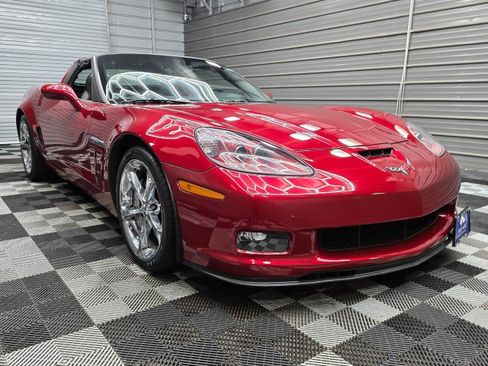 Used 2011 Chevrolet Corvette Grand Sport w/ Preferred Equipment Group RWD image 3