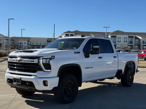 Certified 2024 Chevrolet Silverado 2500 LT w/ Z71 Sport Edition image 3