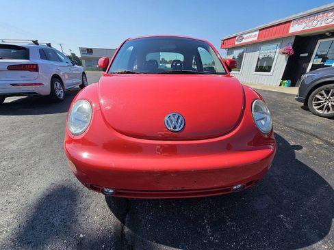 Used 1998 Volkswagen Beetle Coupe FWD image 3
