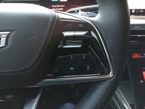 Certified 2025 Cadillac Escalade V AWD/4WD image 23