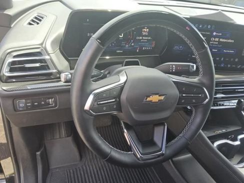 Used 2026 Chevrolet Traverse High Country w/ LPO, Floor Liner Package AWD/4WD image 7