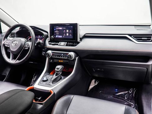 Used 2024 Toyota RAV4 Adventure image 16