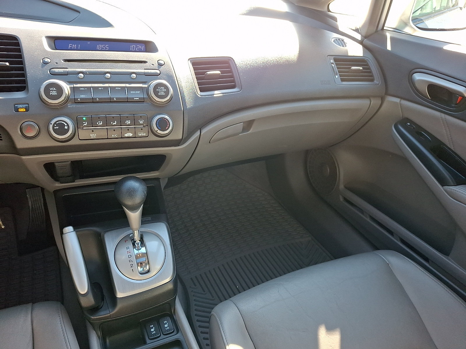 Used 2011 Honda Civic EX-L image 16