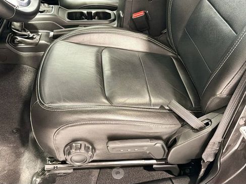 Used 2021 Jeep Wrangler Unlimited Sahara image 19