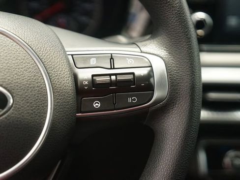 Used 2021 Kia K5 LXS FWD image 23