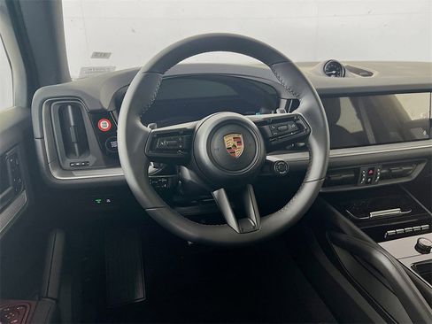 New 2026 Porsche Cayenne S image 25