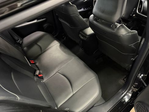 Used 2020 Toyota Prius Prime XLE FWD image 18