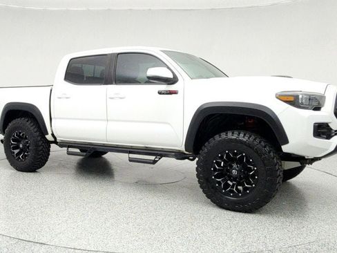 Used 2019 Toyota Tacoma TRD Pro image 3
