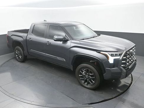 Used 2025 Toyota Tundra Platinum AWD/4WD image 13