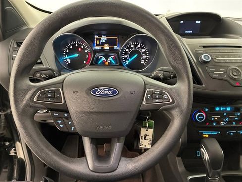 Used 2018 Ford Escape SE w/ Ford Safe & Smart Package image 22