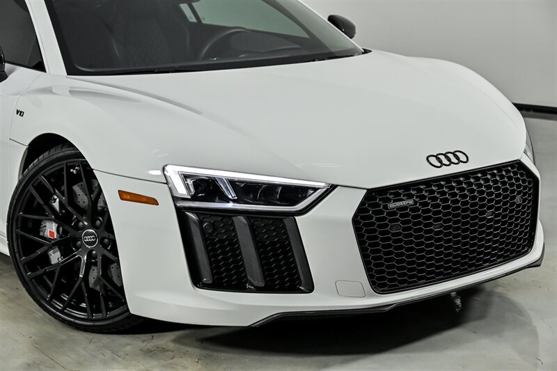 Used 2017 Audi R8 V10 plus AWD/4WD image 3