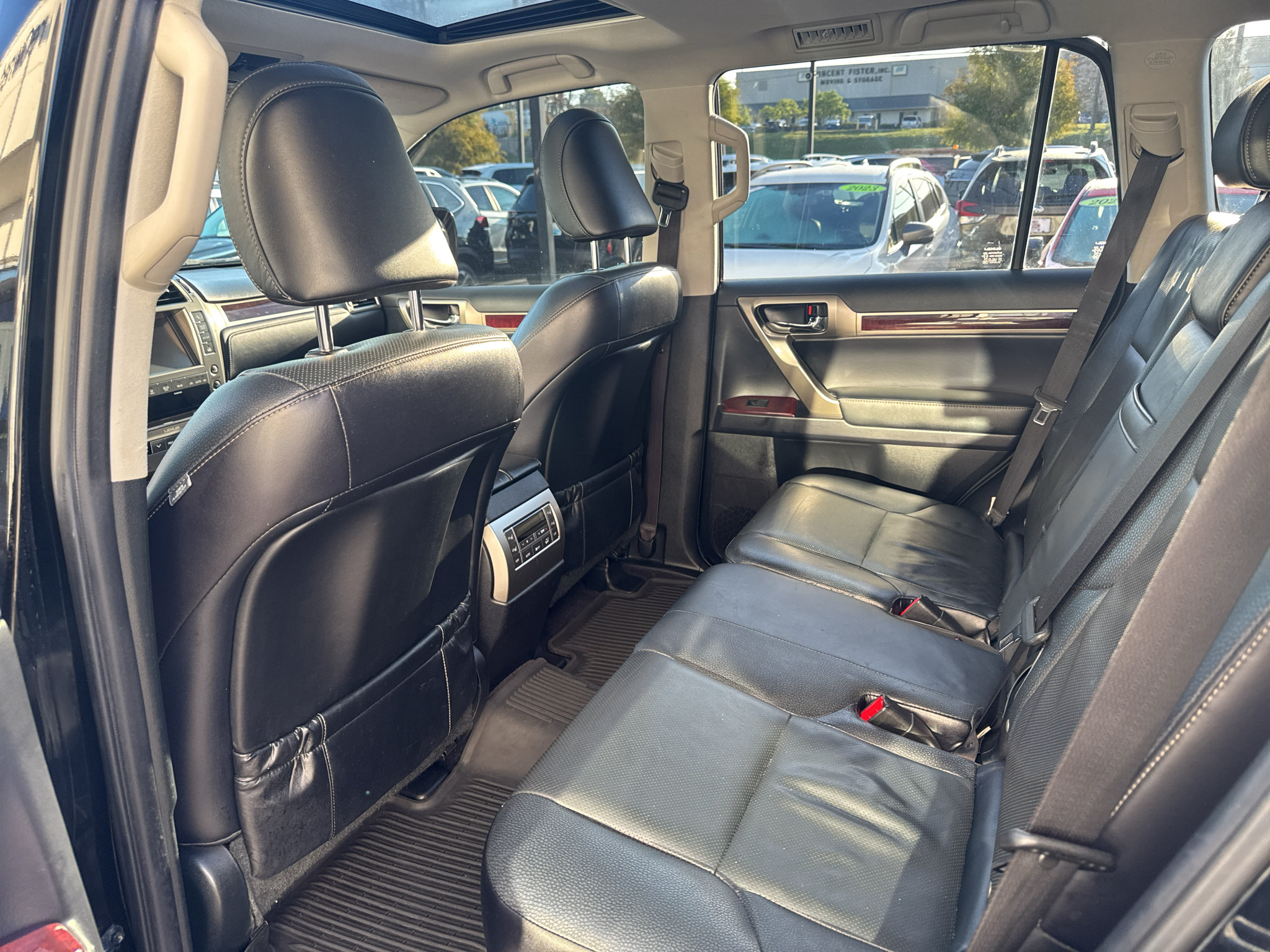 Used 2017 Lexus GX 460 Premium w/ Premium Package AWD/4WD image 10