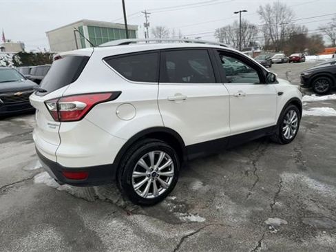 Used 2017 Ford Escape Titanium image 8