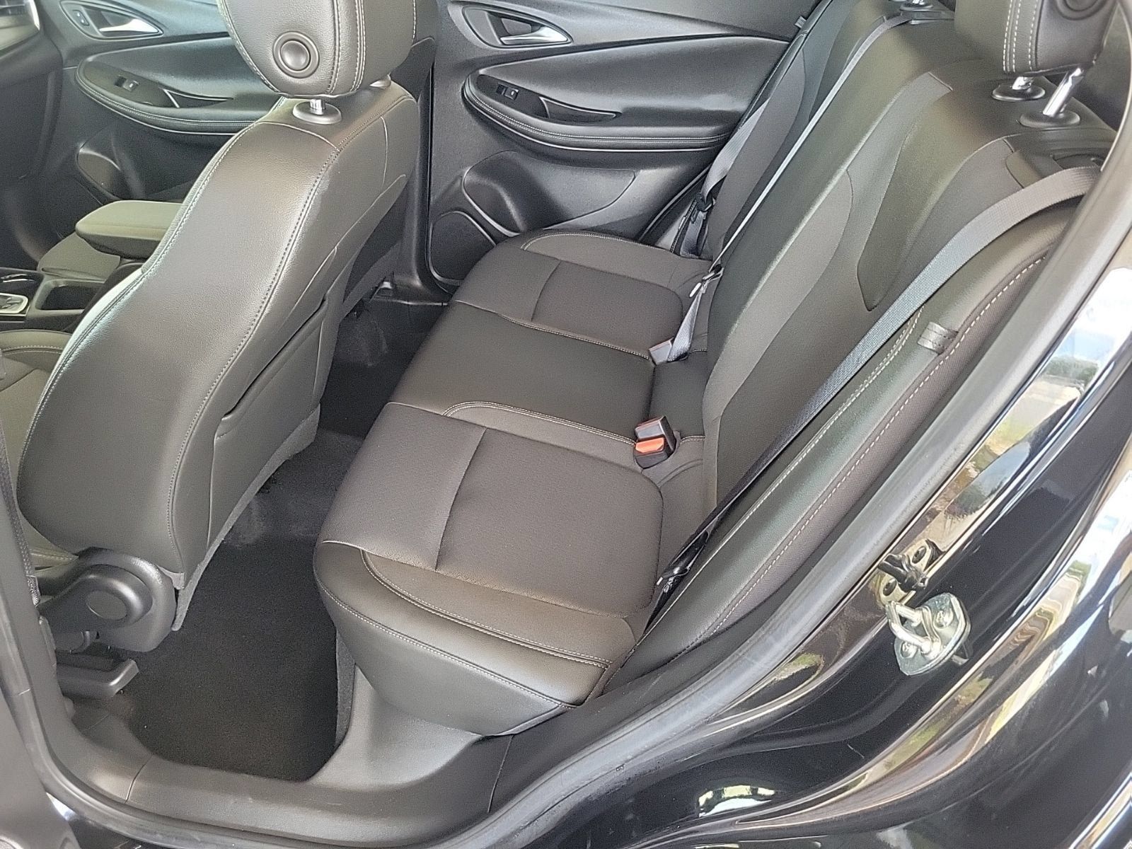 Used 2024 Buick Encore GX Preferred AWD/4WD image 14
