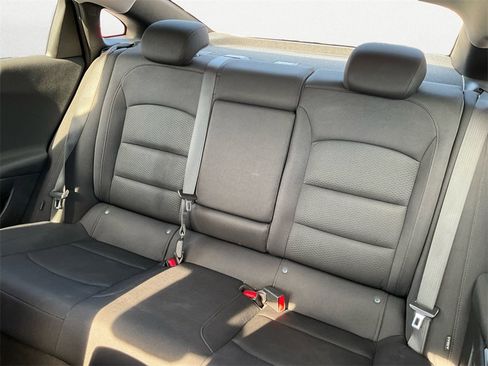 Used 2024 Chevrolet Malibu LT image 9