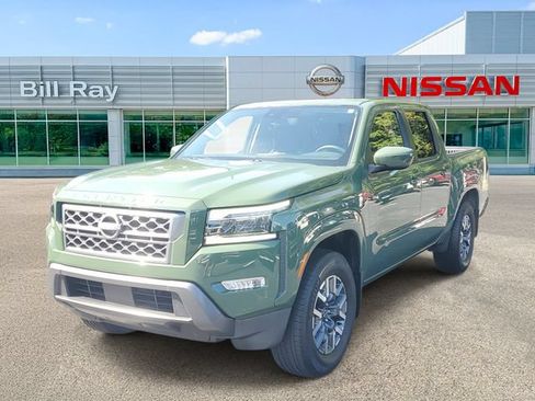 Used 2023 Nissan Frontier SV w/ SV Premium Package RWD image 2