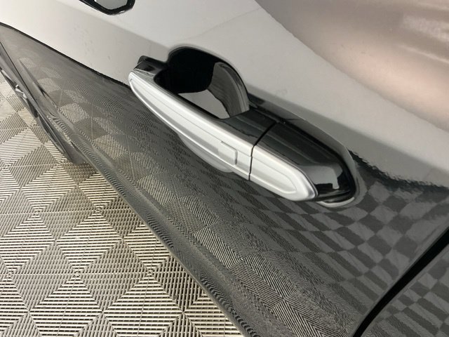 Used 2022 Cadillac XT4 Luxury w/ LPO, ONYX Package AWD/4WD image 11