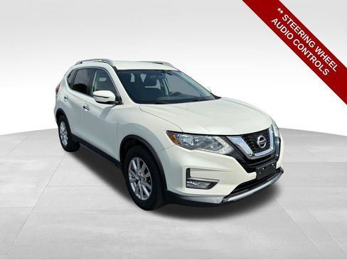 Used 2017 Nissan Rogue SV FWD image 8