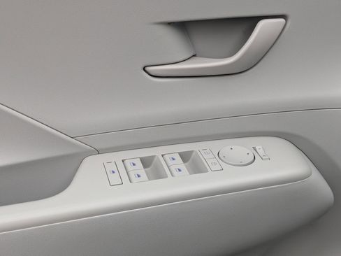 Certified 2024 Hyundai Kona SEL image 15