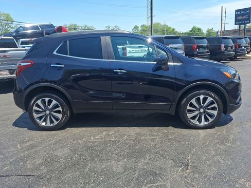 Used 2022 Buick Encore Preferred w/ Safety Package AWD/4WD image 7