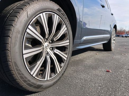 Used 2023 Volvo XC90 B6 Plus image 22