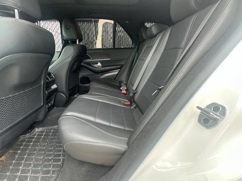 Used 2025 Mercedes-Benz GLE 450 4MATIC image 9