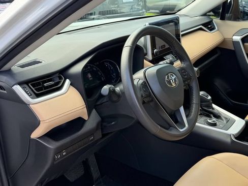 Certified 2025 Toyota RAV4 XLE Premium AWD/4WD image 12