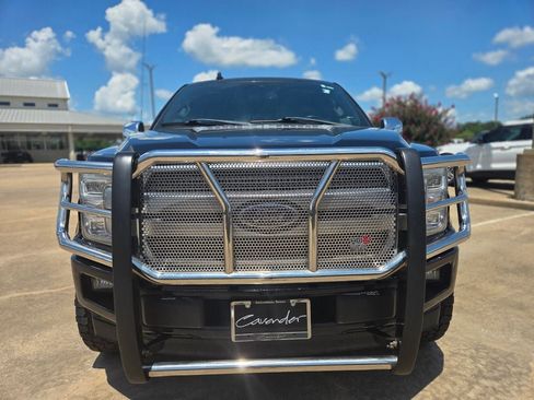 Used 2019 Ford F150 Platinum w/ Equipment Group 701A Luxury AWD/4WD image 2