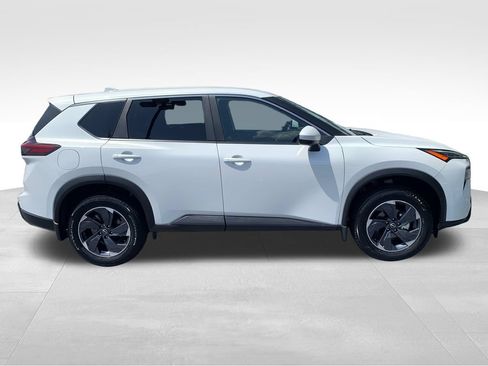 Used 2025 Nissan Rogue SV FWD image 7