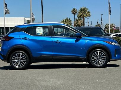 Used 2021 Nissan Kicks SV