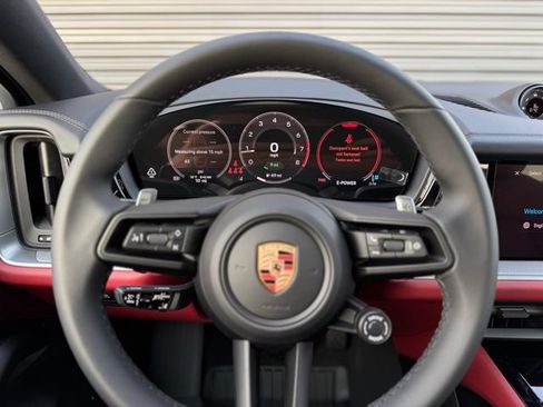 New 2026 Porsche Cayenne E-Hybrid Coupe AWD/4WD image 20