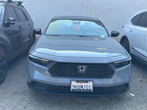 Used 2023 Honda Accord Sport image 3