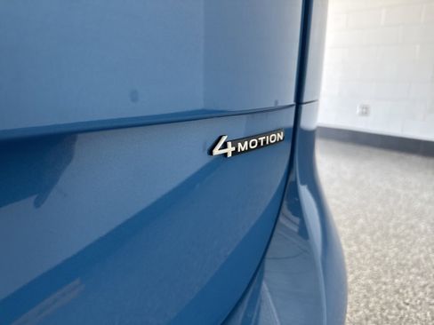 New 2025 Volkswagen ID. Buzz 1st Edition image 9