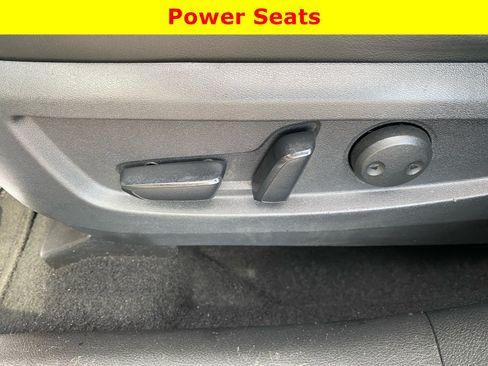 Used 2021 INFINITI QX50 Luxe FWD image 18