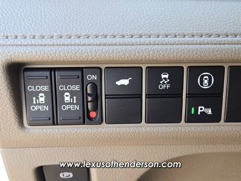 Used 2023 Honda Odyssey Elite image 22