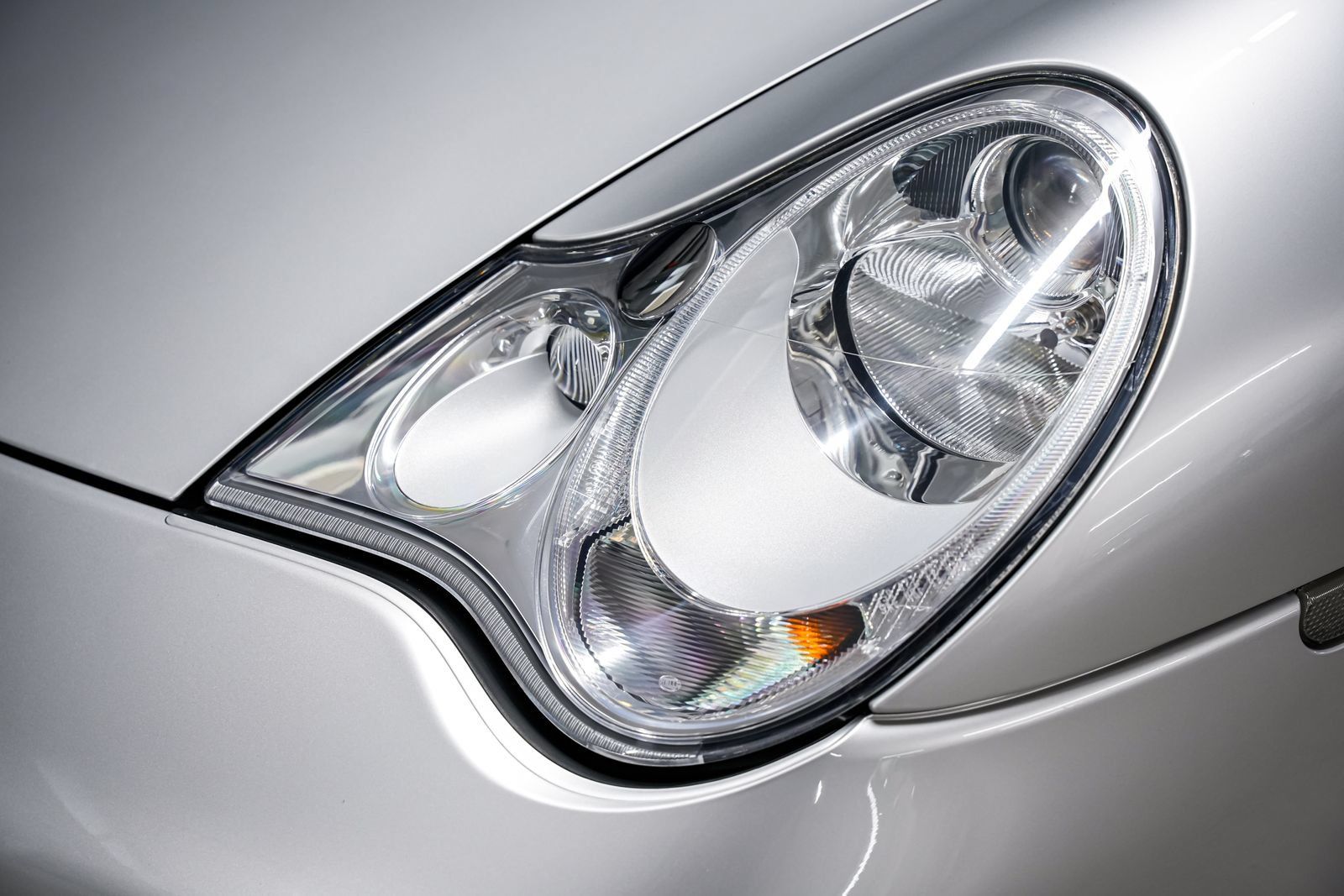 Used 2003 Porsche 911 Turbo AWD/4WD image 29