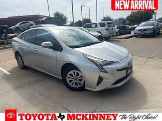 Used 2016 Toyota Prius Two FWD video 1