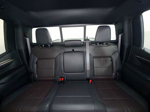 Used 2024 Chevrolet Silverado 1500 High Country w/ High Country Premium Package AWD/4WD image 25