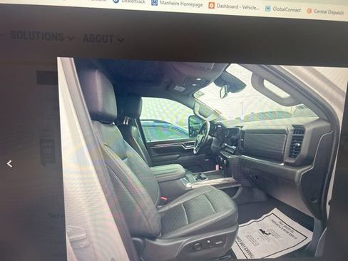 Used 2024 Chevrolet Silverado 2500 LTZ w/ LTZ Convenience Package image 19