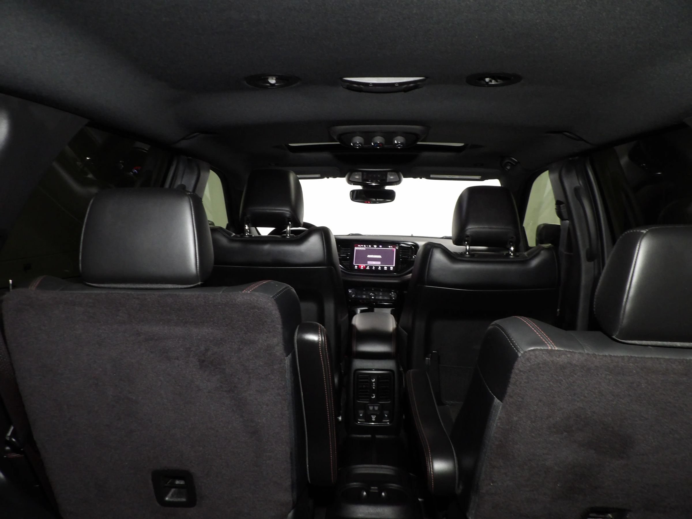 Used 2022 Dodge Durango R/T w/ Blacktop Package AWD/4WD image 11