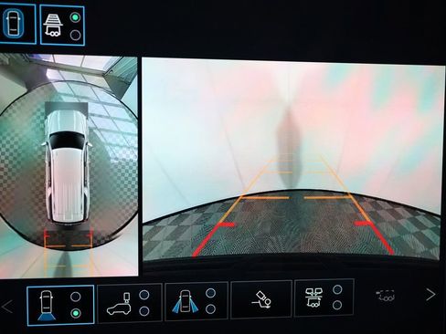 Used 2026 GMC Yukon XL AT4 Ultimate w/ LPO, Floor Liner Package image 33